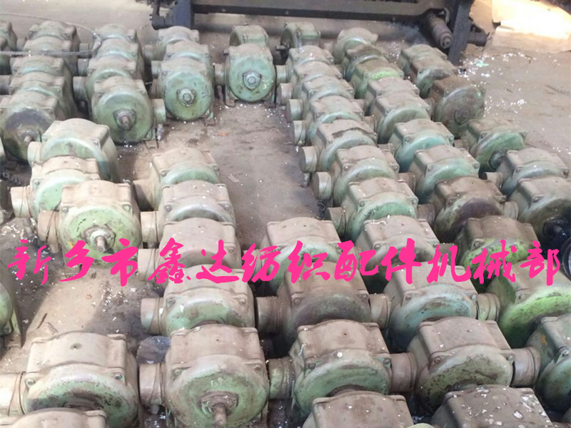 有梭織布機(jī)的電動(dòng)機(jī) 織布機(jī)電機(jī)