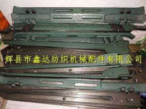 織布機(jī)梭箱蓋板3305、擋板3306、底板3307